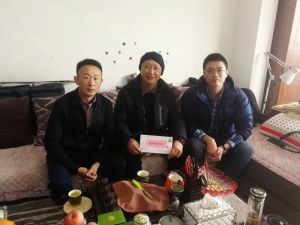 无限极开展关爱基层公安民警公益活动</a>