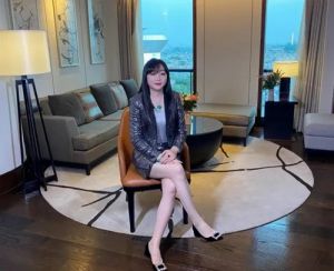 尚赫寰宇双钻大使孟艳艳2020劳斯莱斯故事</a>