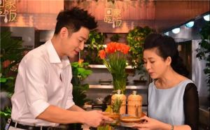 康尔绿厨携手央视2套《回家吃饭》栏目</a>