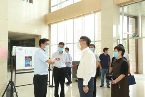 西青区区长白凤祥与康婷生物一行参观研究院</a>