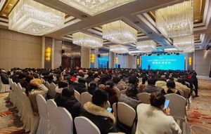 安惠：2020“小蘑菇 大产业”健康中国行郑州站报告会举行