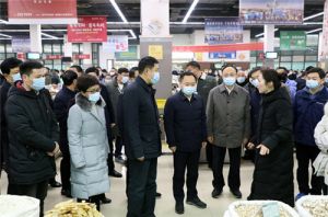 安徽省长李国英考察康美（亳州）中药城</a>