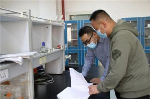 加班加点忙生产，团结拼搏保任务 —来自金诃藏药生产基地报道</a>