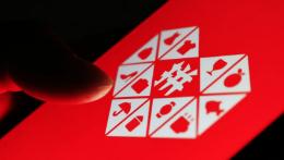 拼多多致歉：争议内容为合作供应商个人发布，不代表官方态度</a>