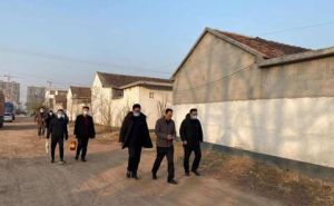 福瑞达生物科技党支部走访“双报到”社区困难党员</a>