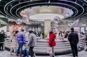 美妆电商竞争白热化，2021年还有哪些机会？