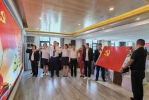 安惠广西分公司：一次特别的早会，一场特殊的宣誓