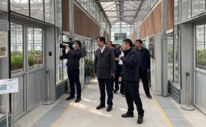 无锡市委副书记朱爱勋参观安利植物研发中心</a>