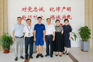 共话军民鱼水情15年，春芝堂代表团慰问“火焰蓝”