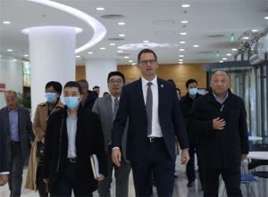北京经开区管委会主任到USANA葆婴调研：鼓励企业深耕中国市场、更好更快发展