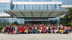 完美公司举办“未来科学家面对面”活动，带你零距离探秘完美产品研发