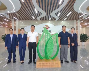 中共思茅区委副书记何春莅临理想华莱云南营销中心考察调研