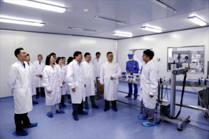 绿活美地生产及战略合作发展研讨会顺利召开，董事长率队验收混合听装生产线