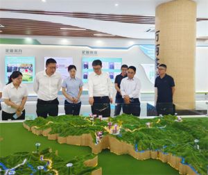 普洱市委常委、市人民政府副市长张智勇赴理想华莱云南营销中心调研</a>