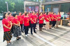 完美第二十届百城千店万人献血活动走进承德