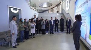 双迪与大连大学三学院开展重走长征路活动