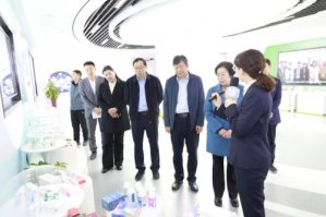 曲阜市委书记李丽一行到福瑞达参观调研