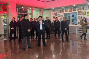 呼和浩特市副市长塔拉一行莅临内蒙古宇航人公司开展深入调研