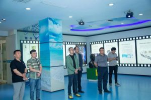 广东岭南学院一行莅临卫康共话健康产业发展
