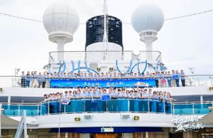 爱达·魔都号奢华彰显全员开启打卡模式 安然 2025/9/2