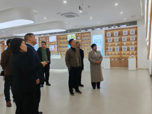 御本堂重庆药业迎市药监局与园区管委会调研