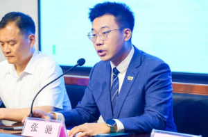 艾多美走进潍坊寒亭区学校捐赠“护行安全包”