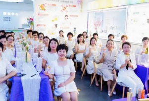 宝健开启养肤沙龙：赴美丽之约，与悦己同行
